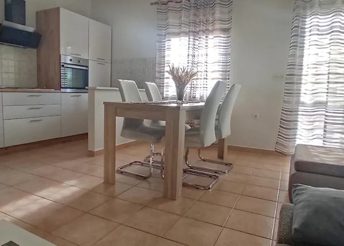 Διαμέρισμα Franic *